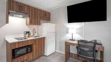 Premium-Zimmer, 2 Queen-Betten, Kochnische | Eigene Kochnische