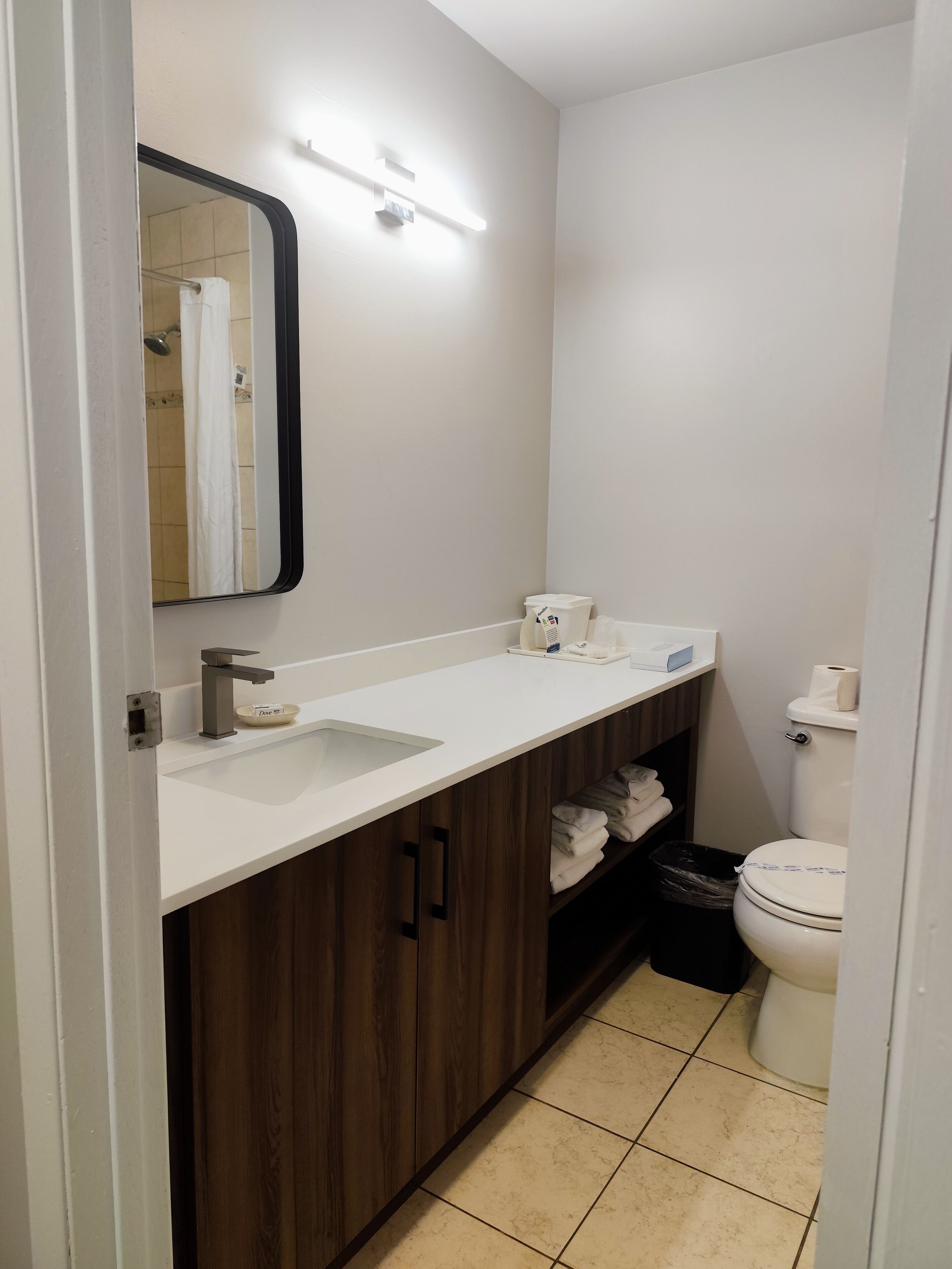 room, 2 queen beds, non smoking | bathroom | shower, towels