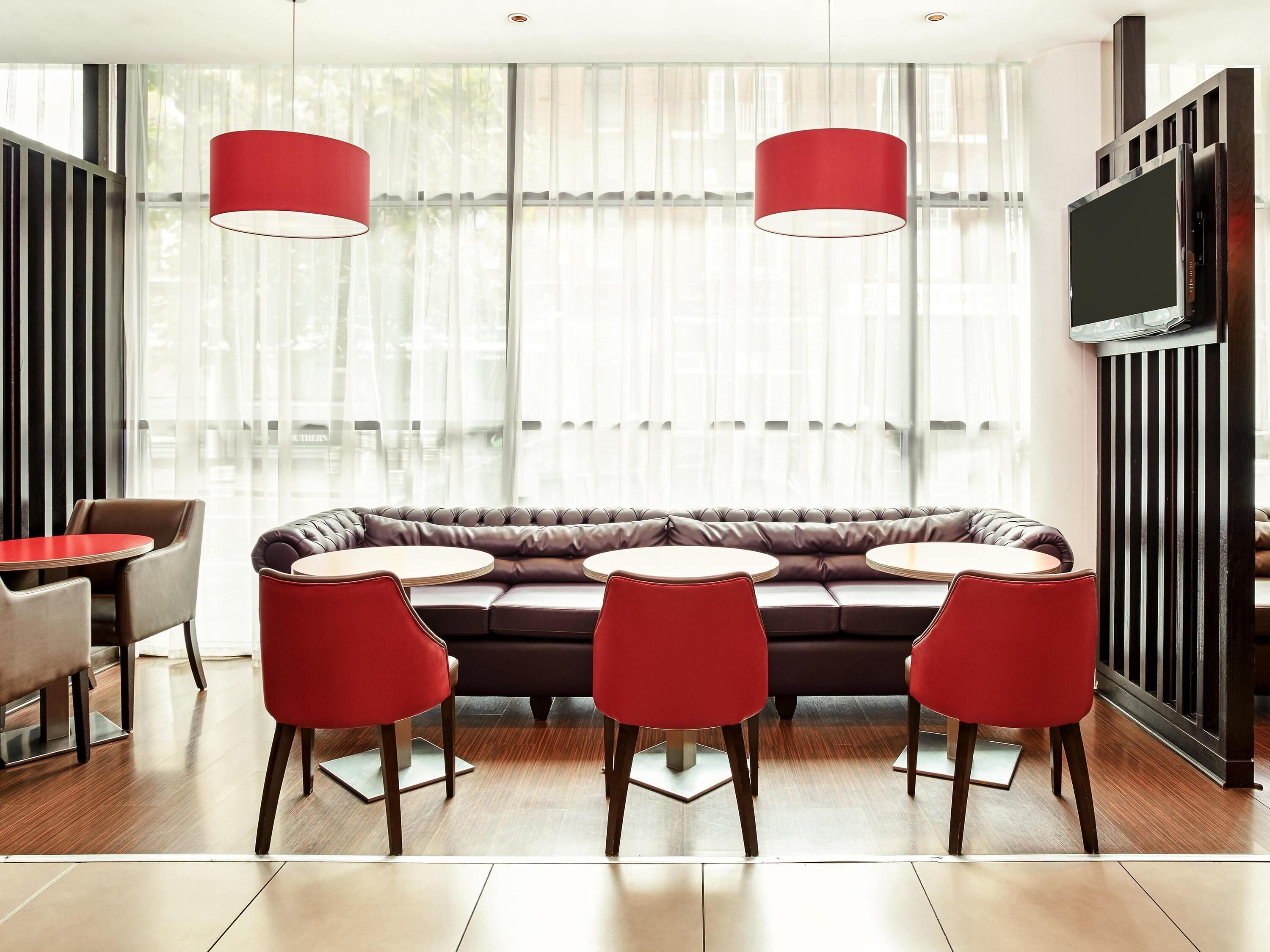 Lunch and dinner served