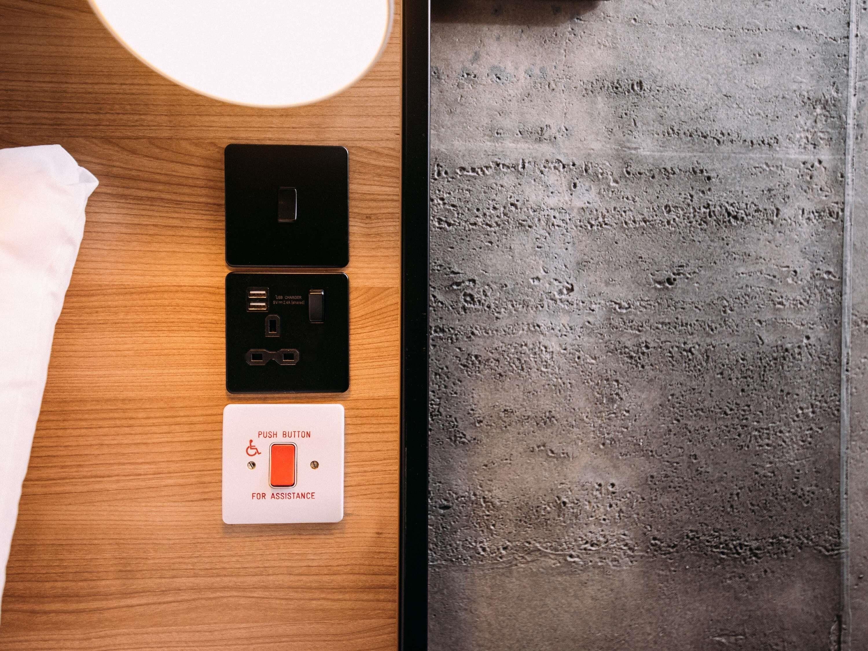 room, 1 double bed, accessible (accessible) | desk, iron/ironing board, free wifi, bed sheets