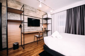 Room, 1 Double Bed | Desk, iron/ironing board, free WiFi, bed sheets - ibis Belfast City Centre (Belfast)