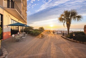 Sundeck
