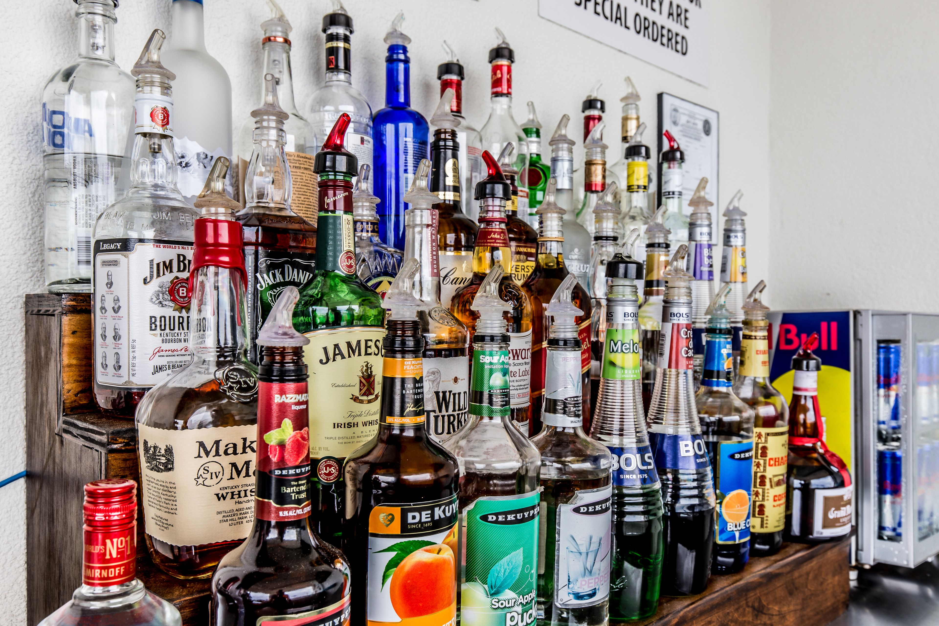Bar ved bassenget