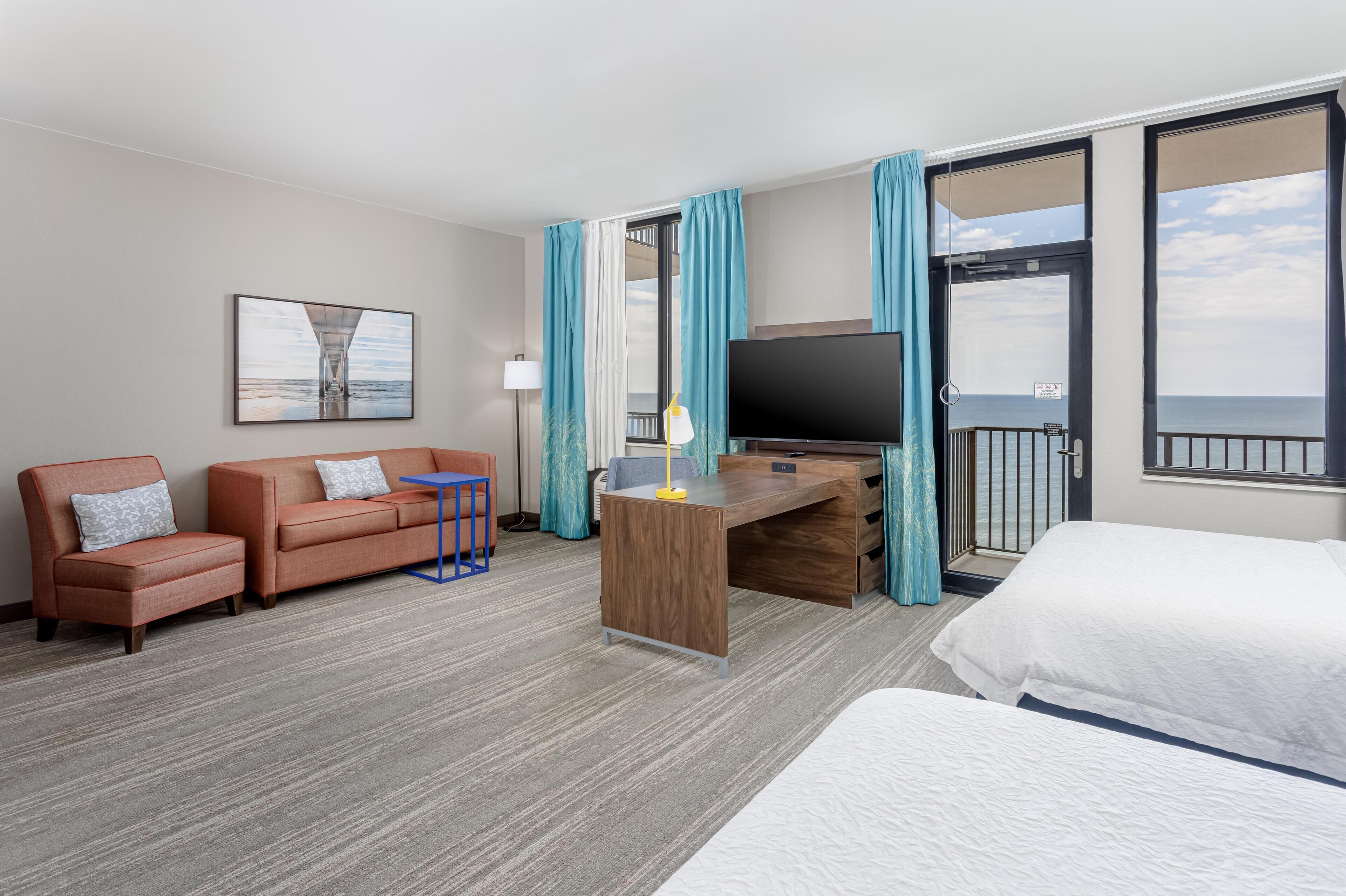 Studio Two Queen Beds Accessible