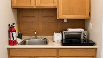 Chambre Premium, 2 grands lits, non-fumeurs (Kitchenette) | Literie hypoallergénique, bureau