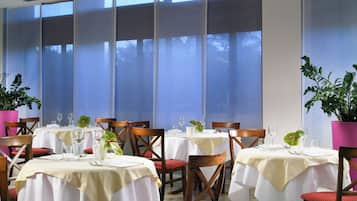 Dinner served, Italian cuisine