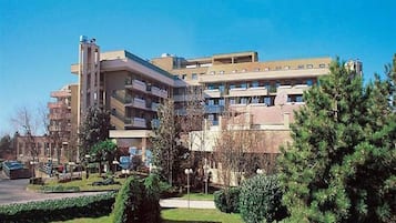 Esterni