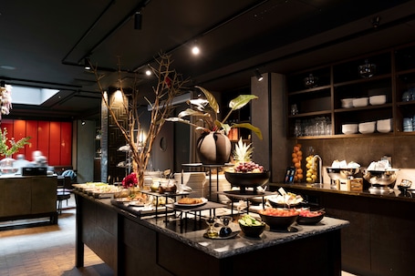 包含每日自助早餐