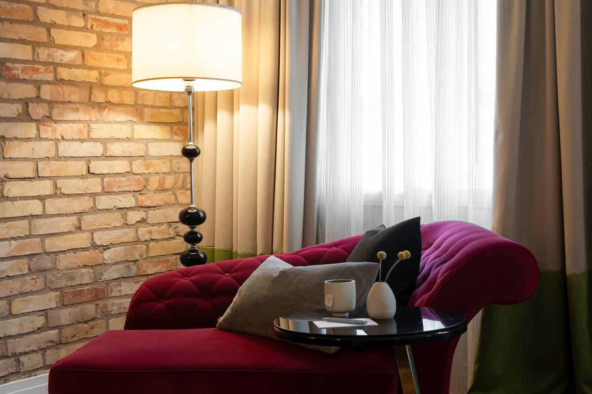 deluxe double room | minibar, in-room safe, desk, iron/ironing board