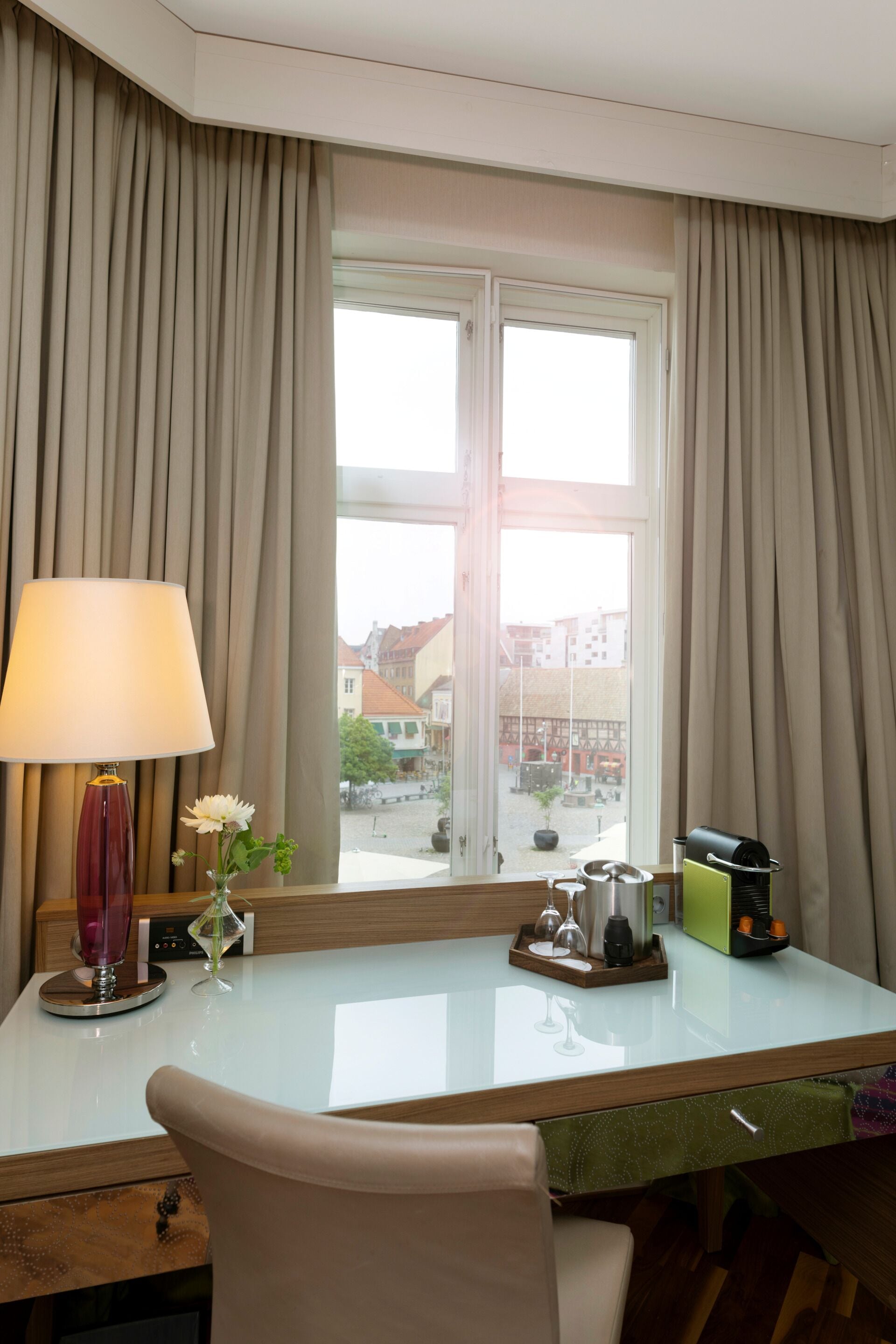 deluxe double room | minibar, in-room safe, desk, iron/ironing board