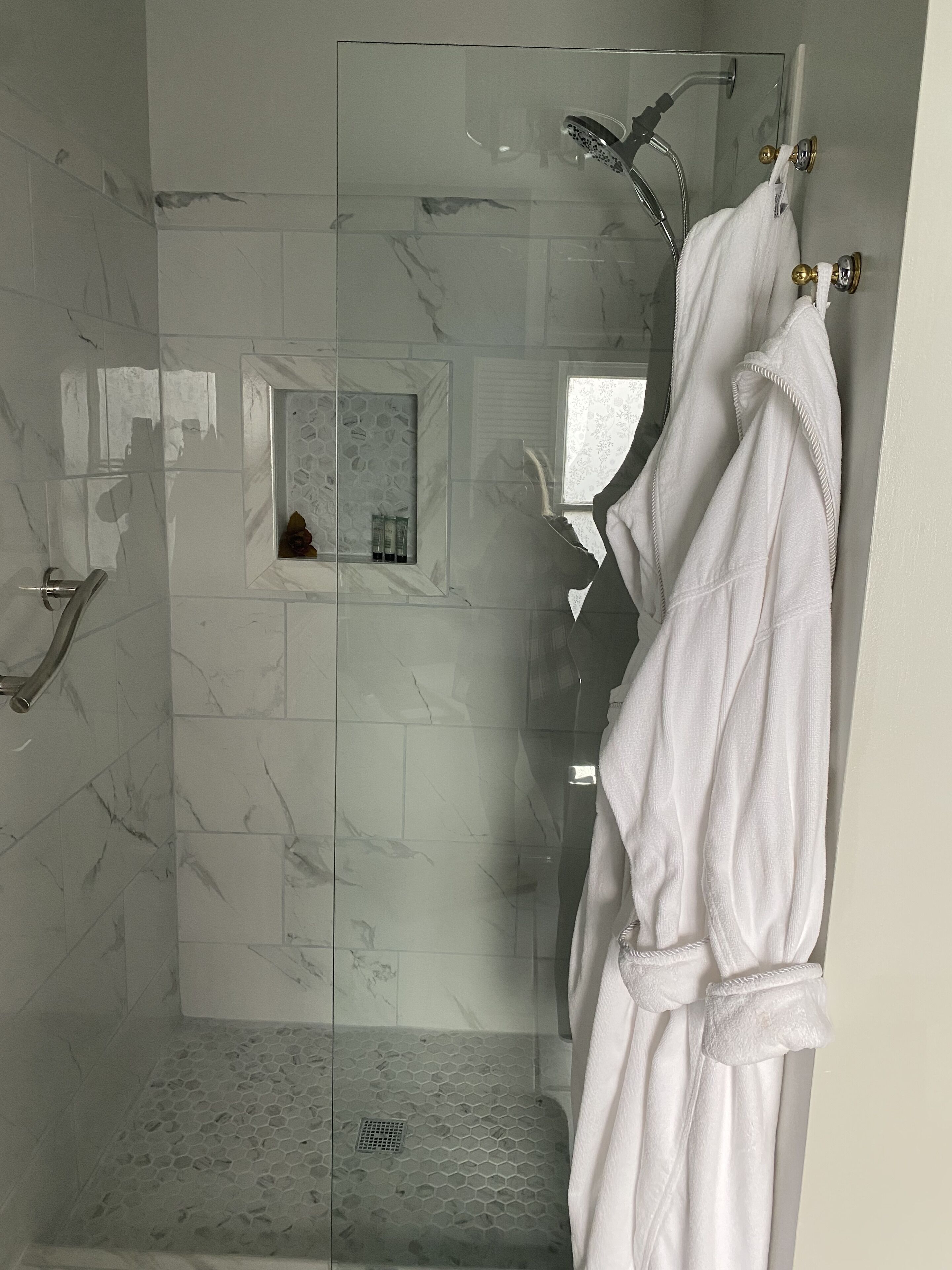 Phòng Suite, 1 giường cỡ king | Bếp nhỏ riêng | Tủ lạnh, lò vi sóng 