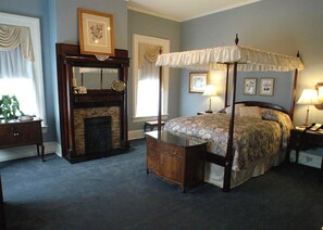 Premium bedding, free minibar items, desk, soundproofing - Page House Bed and Breakfast (Dublin)