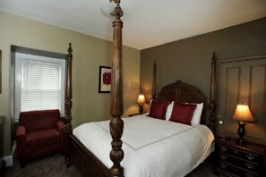 Desk, iron/ironing board - The Mansion Inn (New Hope)