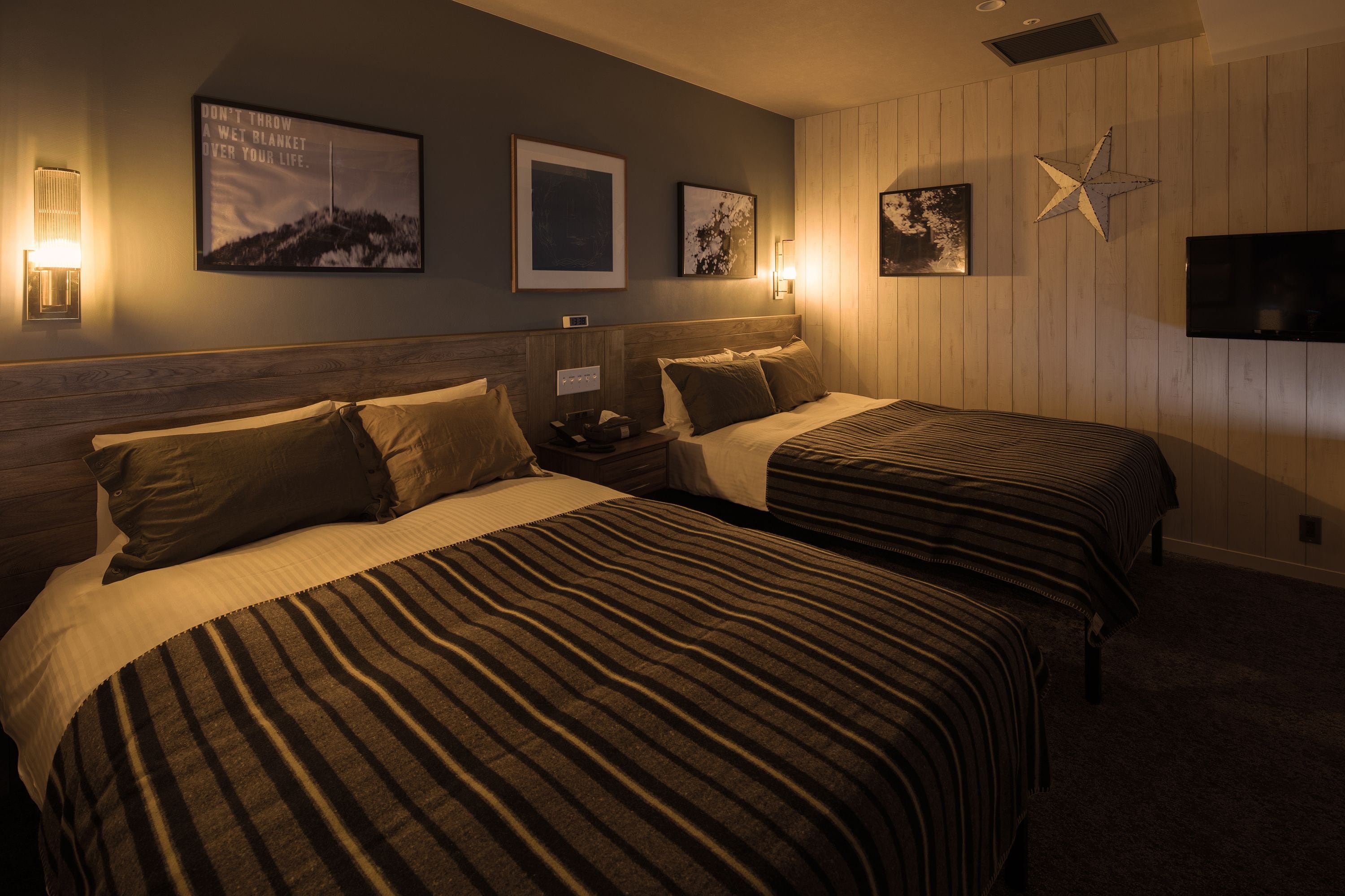 the knot suite room, non smoking | 1 bedroom, individually decorated, individually furnished