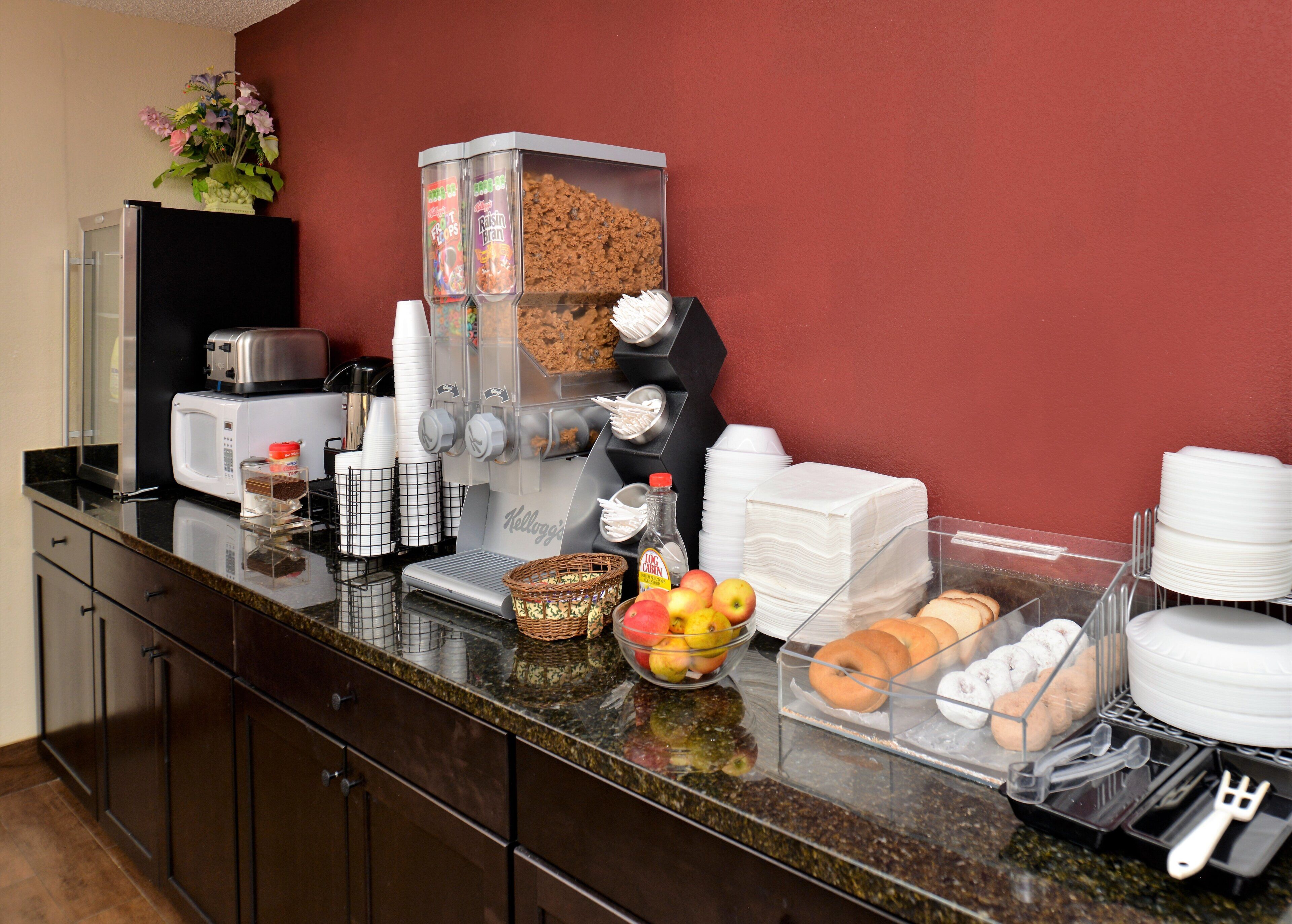 Free daily continental breakfast