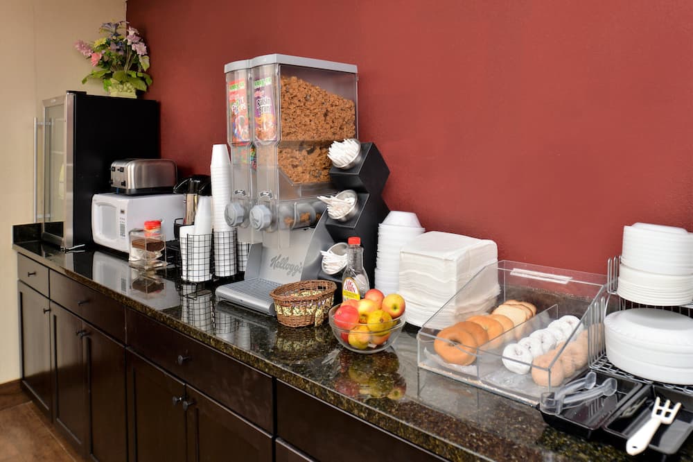 Red Roof Inn Cartersville–Emerson/LakePoint North