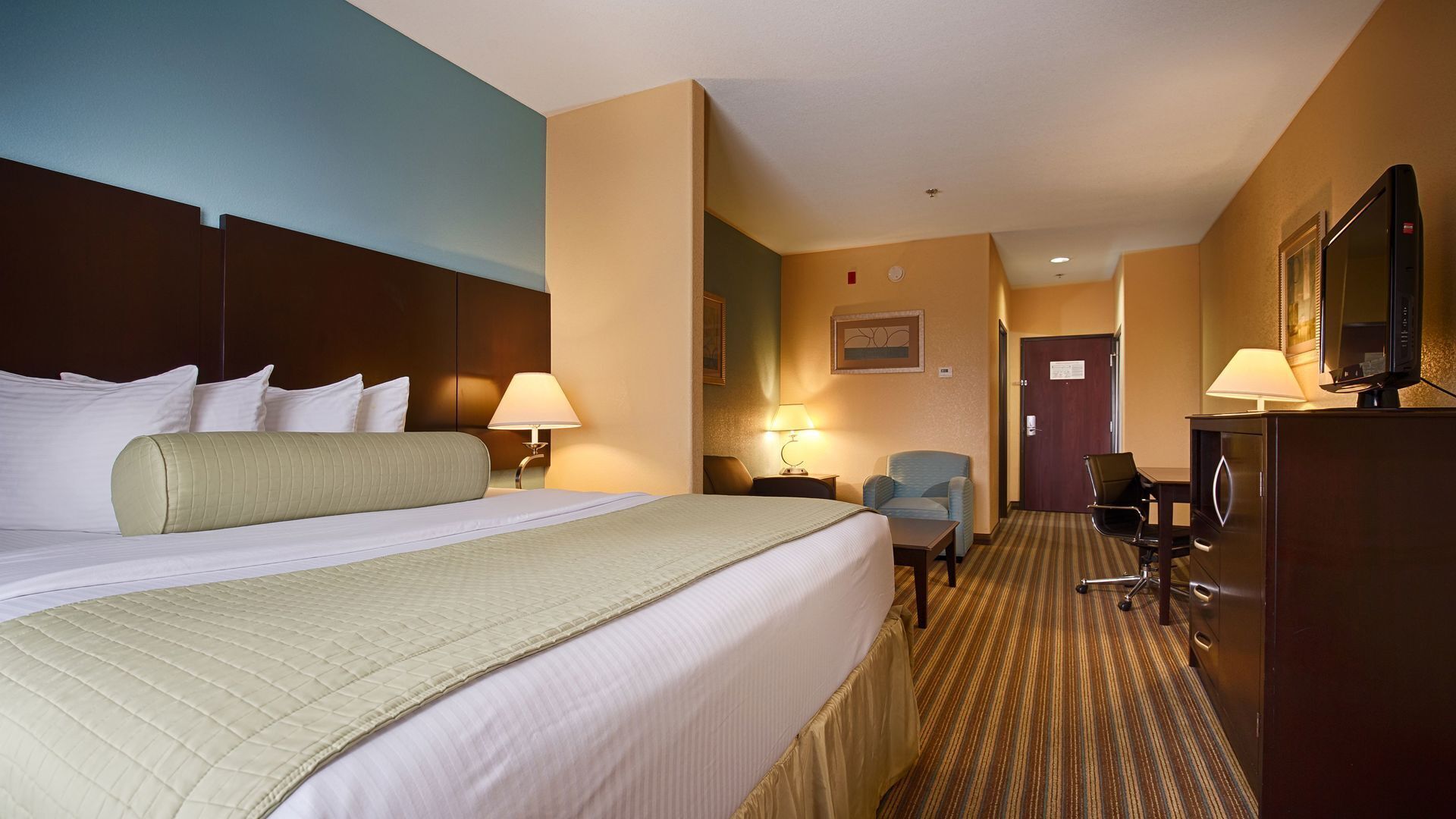 In-room safe, iron/ironing board, rollaway beds, free WiFi