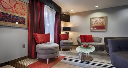 Best Western Plus Goodman Inn & Suites