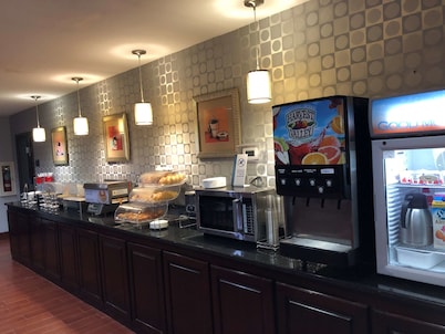 Best Western Plus Goodman Inn & Suites