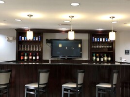 Bar (en la propiedad)