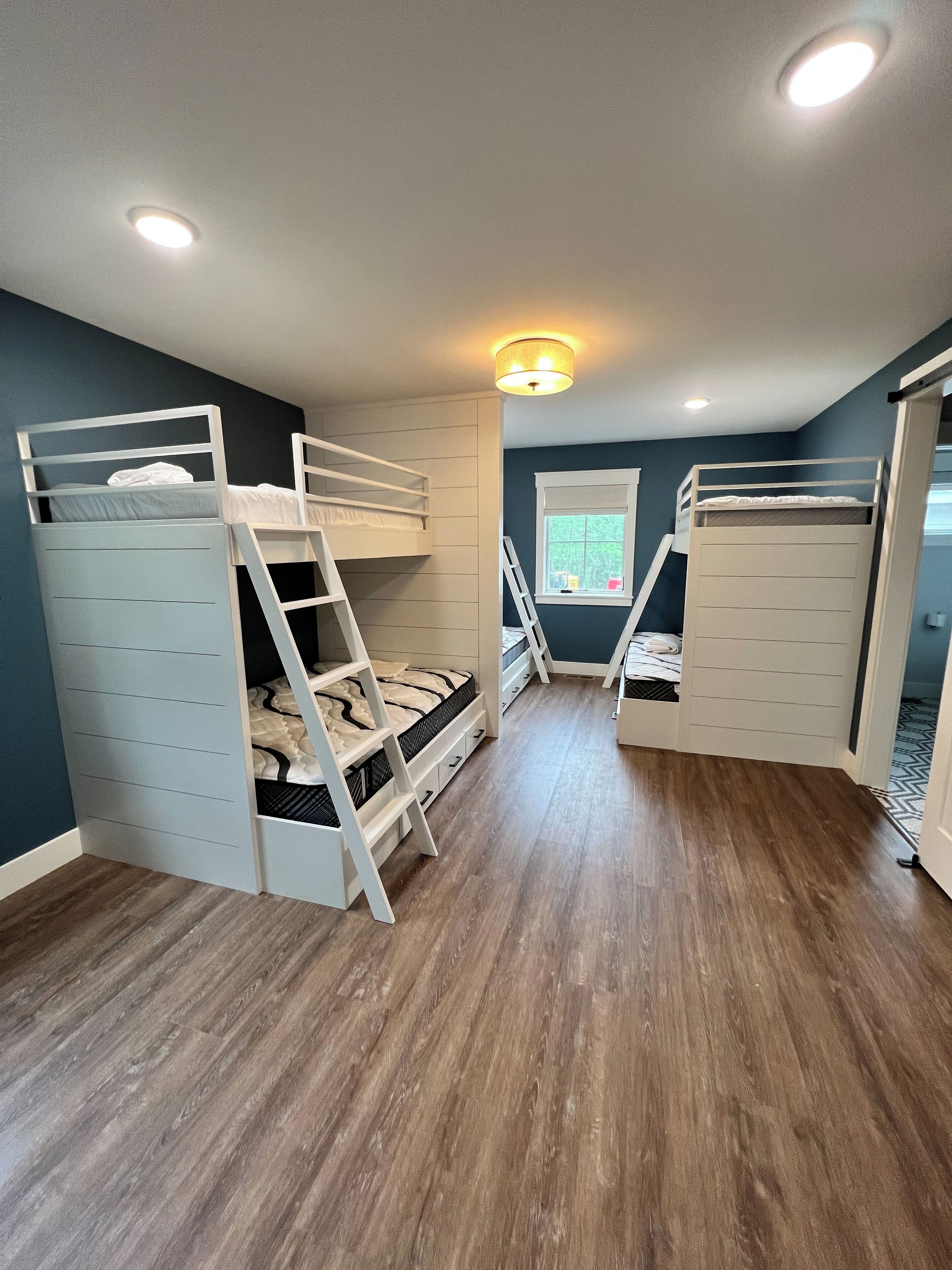 Feriehus - ved sø (602) | Strygejern/strygebræt, gratis Wi-Fi, sengetøj