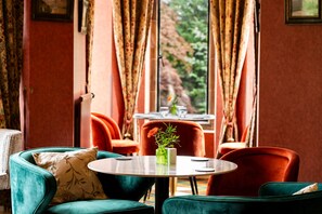 Bar (in der Unterkunft)