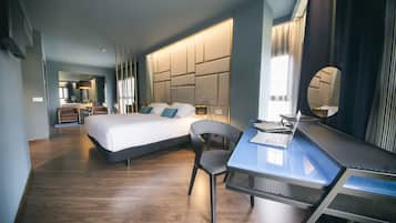 1 dormitorio, edredones de plumas, minibar y caja fuerte