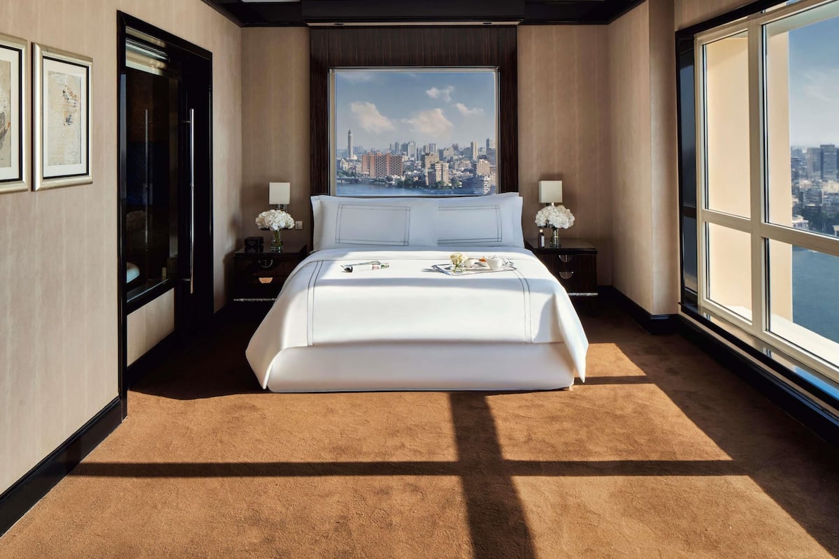 Suite (Fairmont Gold Premium Nile View) | Premium bedding, down comforters, pillowtop beds, minibar