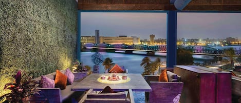 6 개의 레스토랑, 아침 식사, 점심 식사, 저녁 식사 제공(아시아 요리)