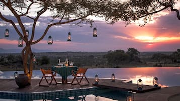 Outdoor pool, sun loungers
