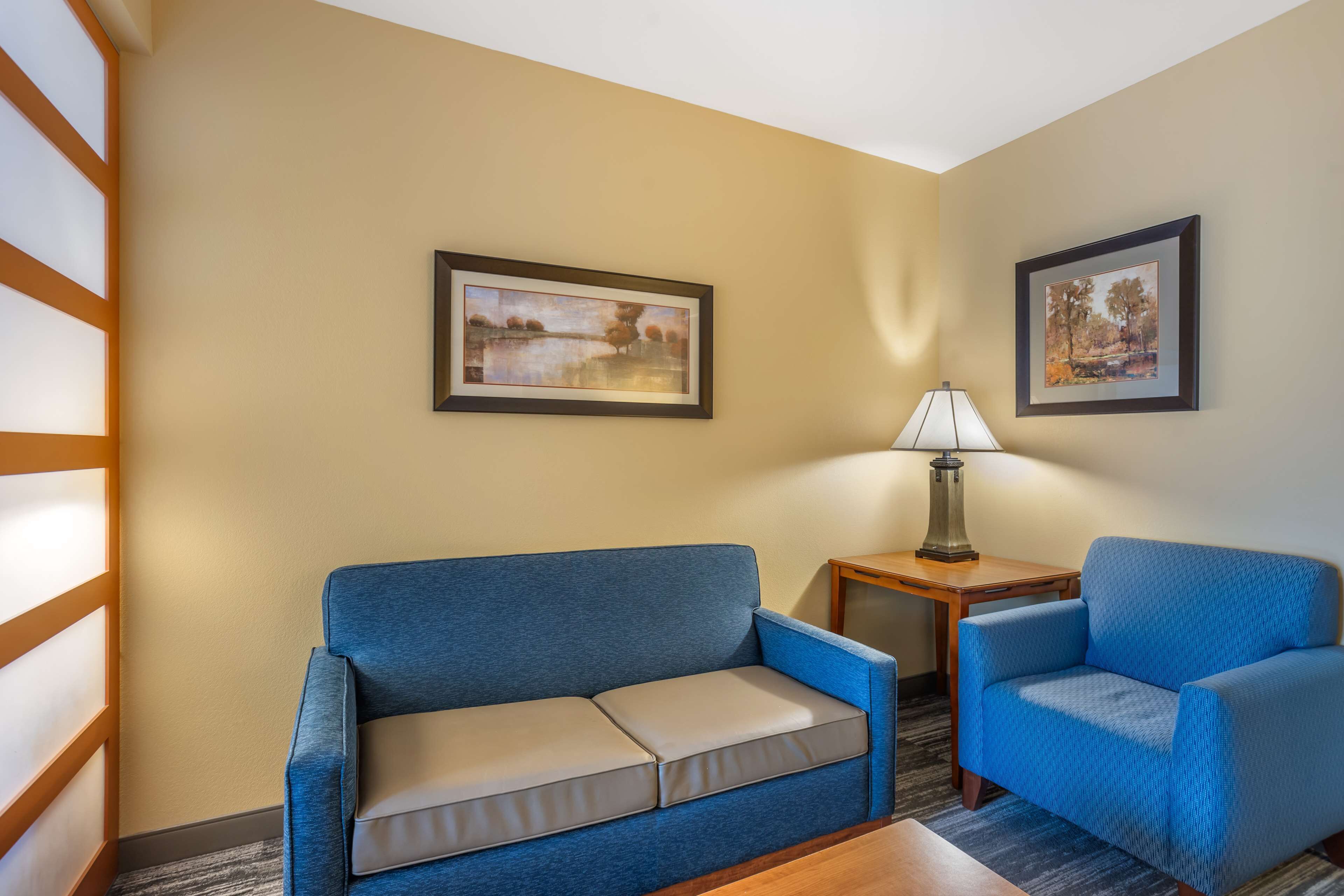 1 bedroom, hypo-allergenic bedding, pillow-top beds, in-room safe