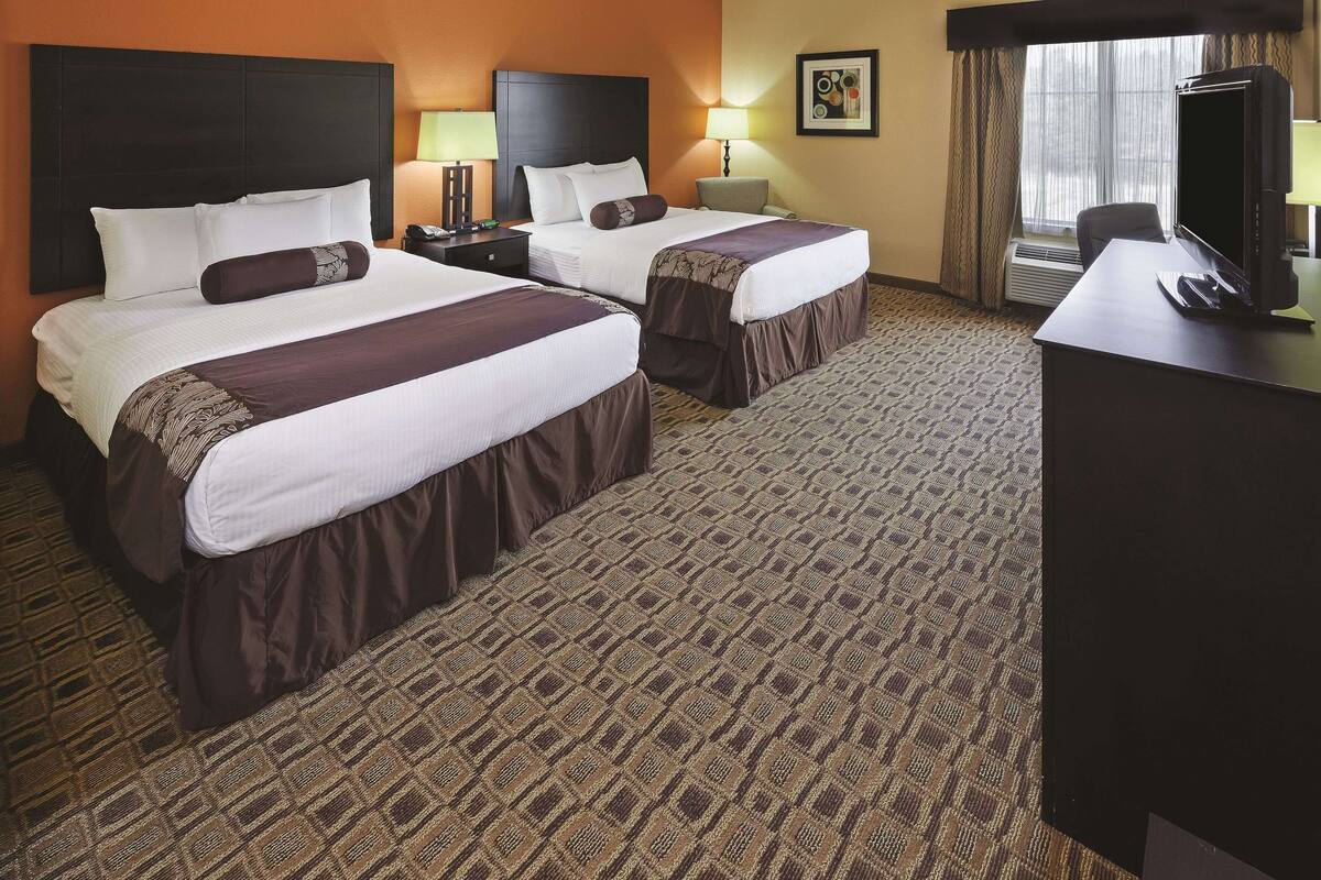 room, 2 queen beds, accessible, non smoking (mobility, bathtub) | premium bedding, desk, laptop workspace, soundproofing