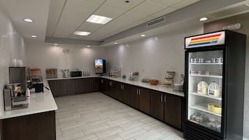 Desayuno completo incluido todos los días