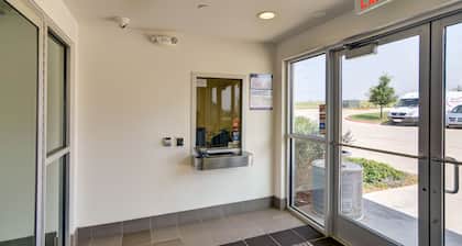 Motel 6 Roanoke, TX - Northlake - Speedway