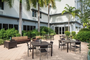 Patio, balcany or terrace at SpringHill Suites by Marriott Miami Downtown/Medical Center