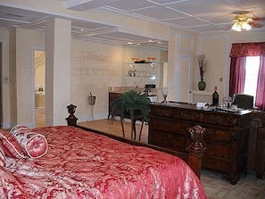 Luxury Suite, 1 King Bed, Non Smoking (BRIDAL SUITES) | Iron/ironing board, rollaway beds, free WiFi, alarm clocks