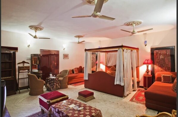 View from property - Hotel Pioneer Plaza (Jodhpur)