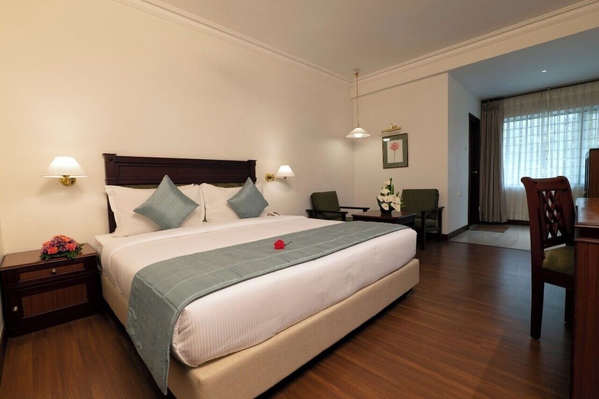 Kamar Double Superior | Minibar, brankas, meja kerja, dan ruang kerja ramah laptop