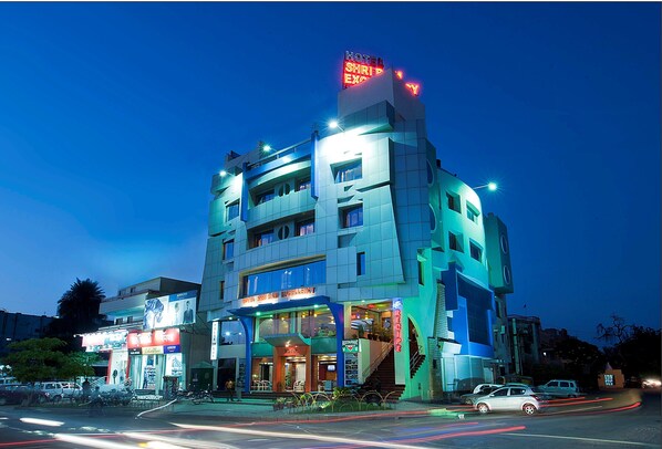 Front of property – evening/night