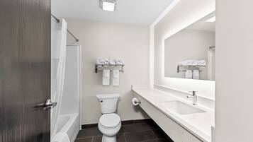 Handtücher, Seife, Shampoo, Toilettenpapier