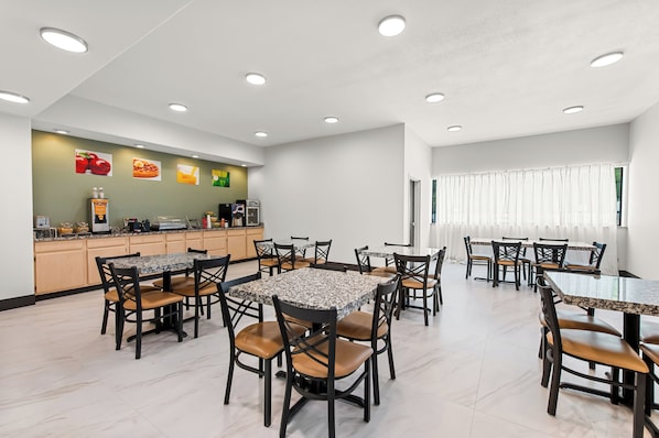 Free daily full breakfast