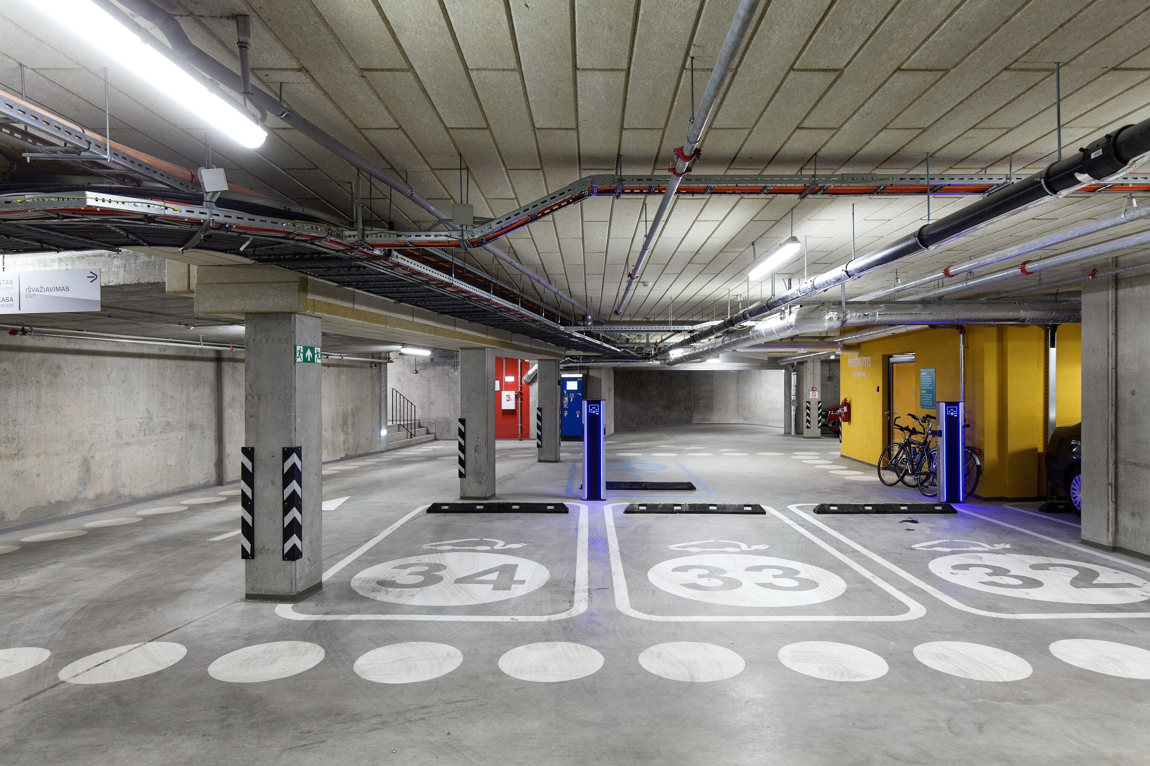 self-parking (surcharge) 30 per day