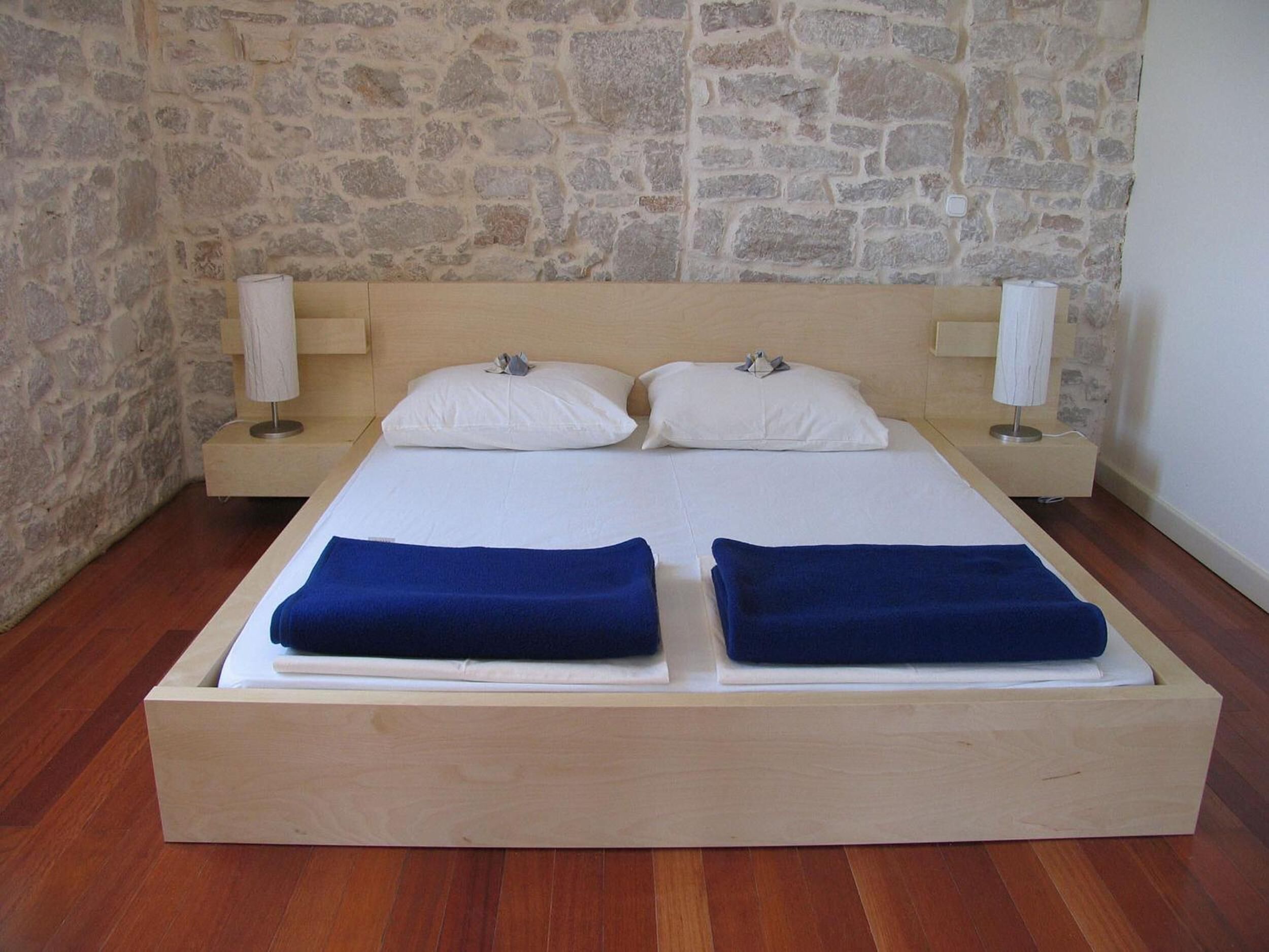 premium bedding, desk