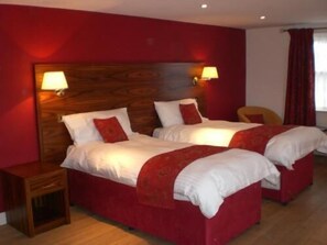 Superior Twin Room, Park View - Black Swan Inn (Ripon)