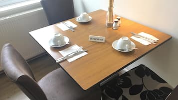 Cafeteira/chaleira, chaleira elétrica