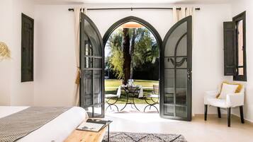 Premium bedding, down duvets, minibar, in-room safe