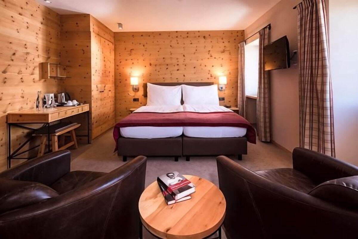 In-room safe, iron/ironing board (on request), WiFi (free)