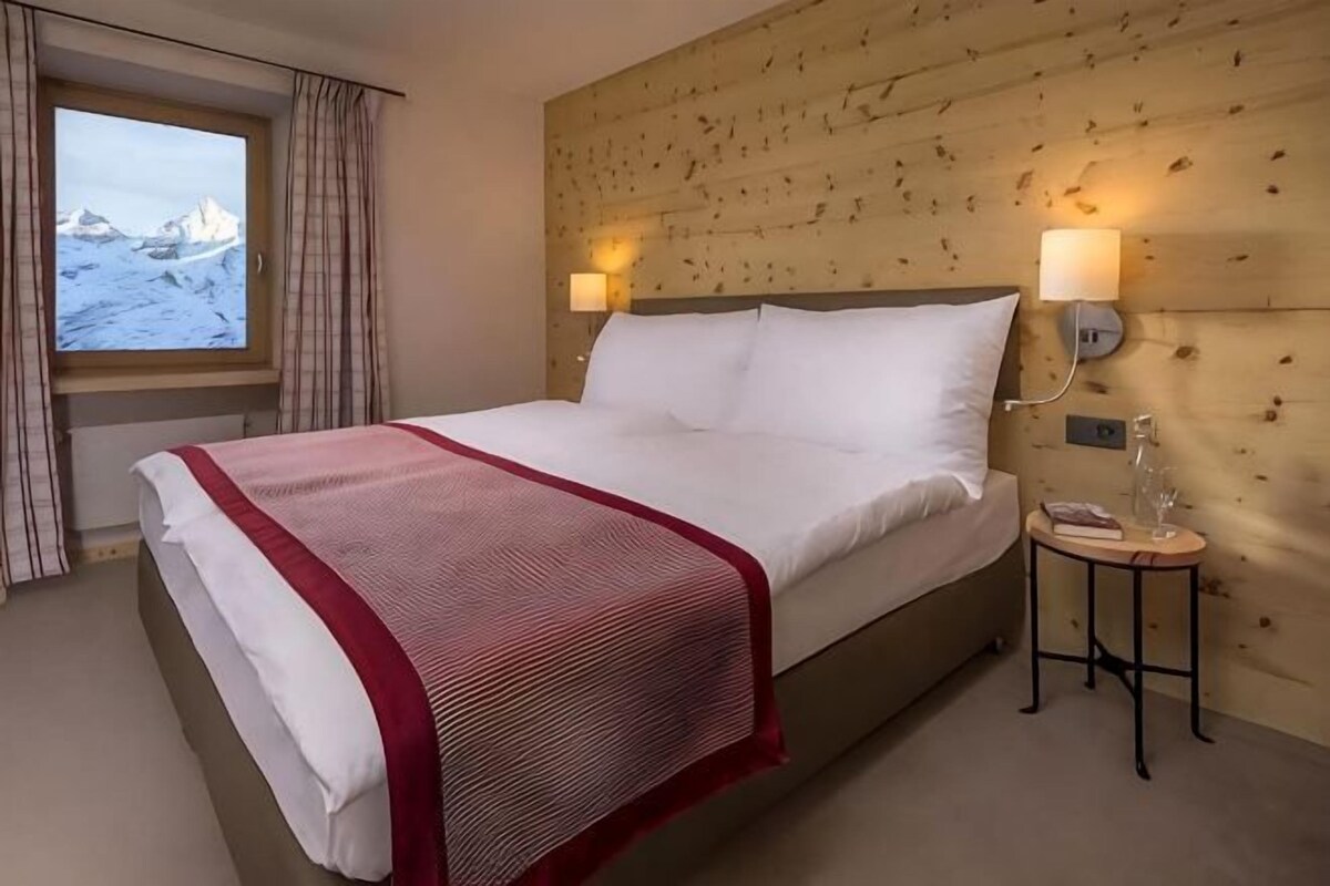 In-room safe, iron/ironing board (on request), WiFi (free)