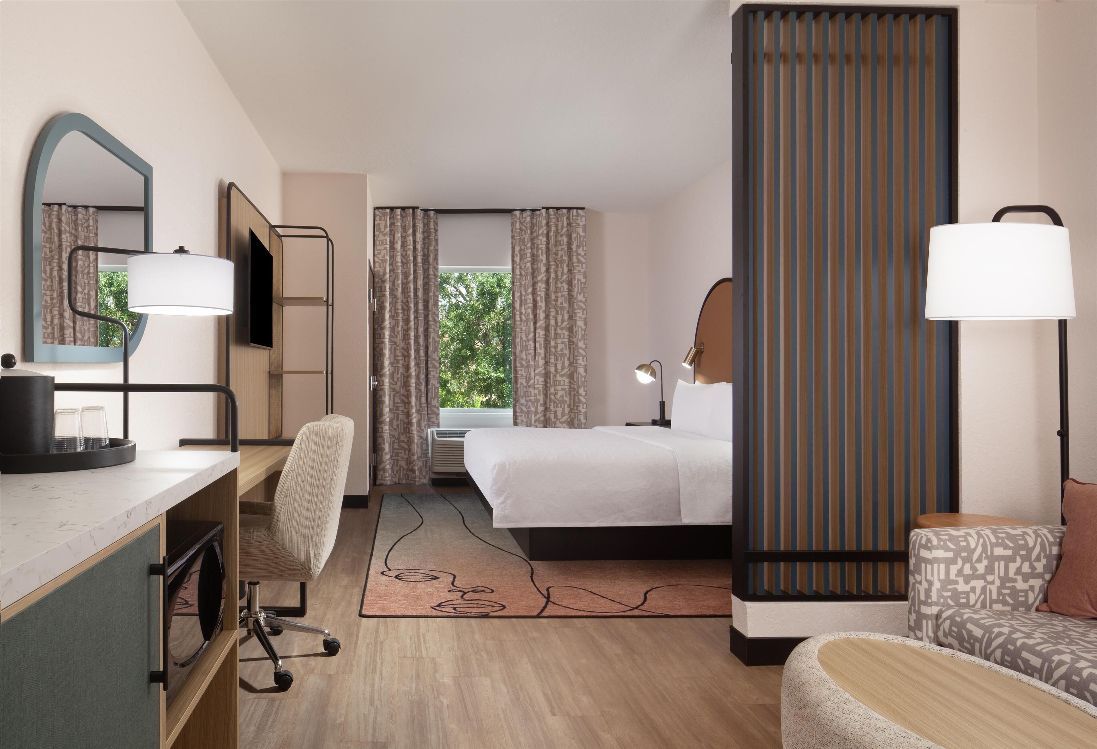 premium bedding, in-room safe, desk, laptop workspace