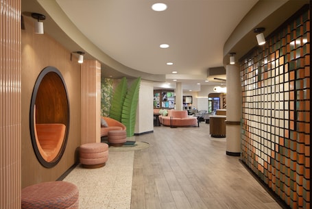Lobby. Hampton Inn by Hilton Tampa Fairgrounds Casino